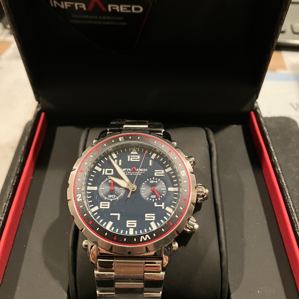 INFFARED Genesis Black/Red Quartz VK64  Chronograph